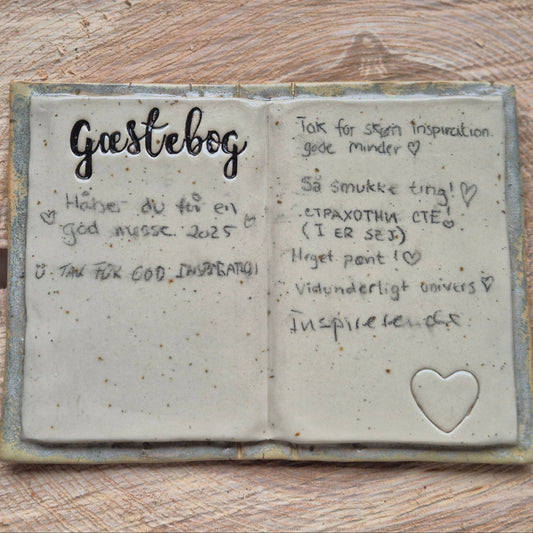 Gæstebog, hilsner fra en messe