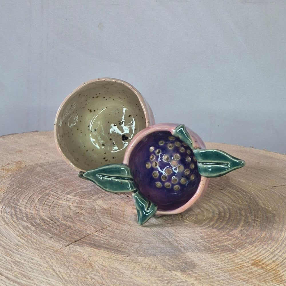 Te si, lilla og rosa, set ovenfra